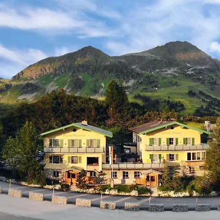 Weinberger Guest house