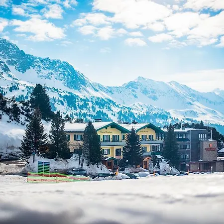 Weinberger Guest house 3*
