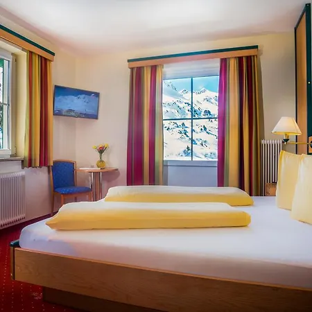 Weinberger Guest house