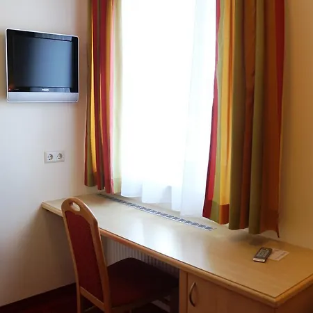 Weinberger Konukevi 3*