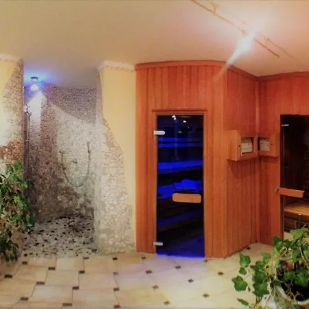 Weinberger Guest house